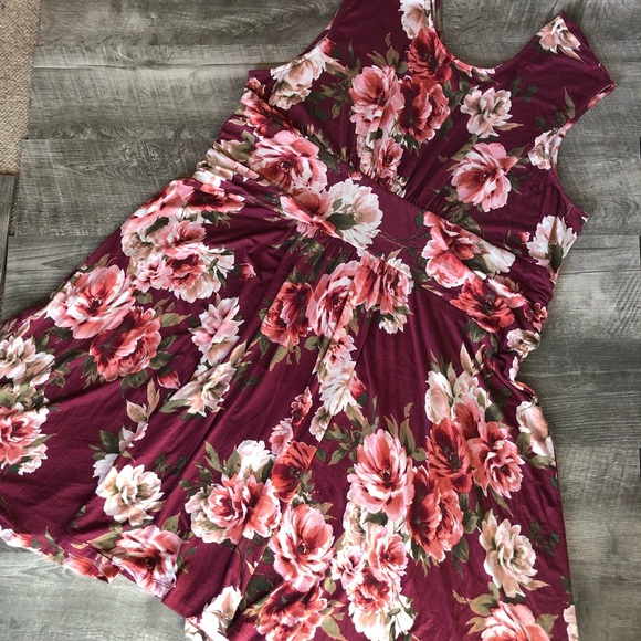 Cameo Appearance Burgundy Floral Knit Dress, size 3X - Picture 4 of 8